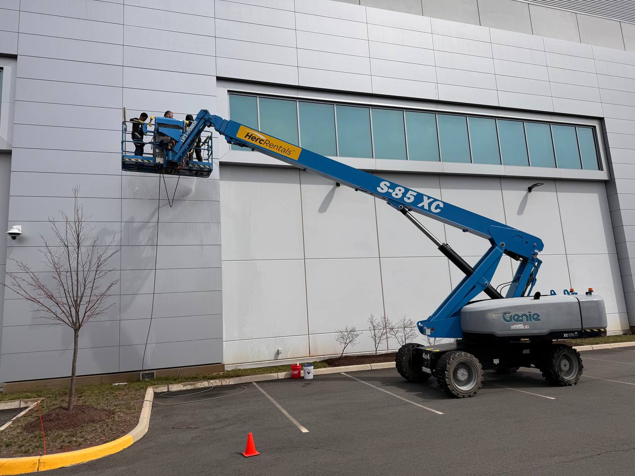 Data Center Exterior Cleaning